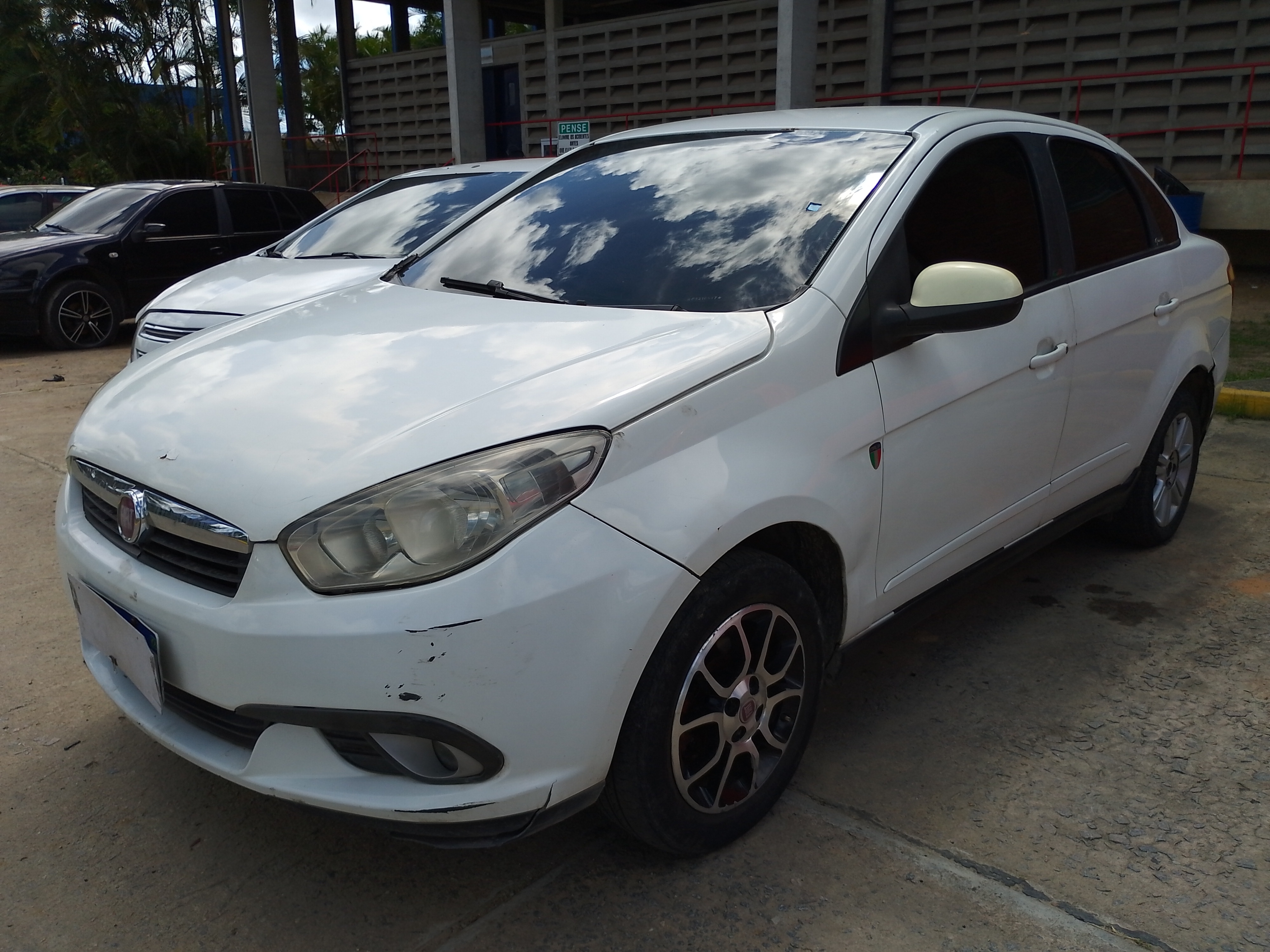 Fiat Siena 1.4 Tetrafuel 2014/2015 - FUNC.