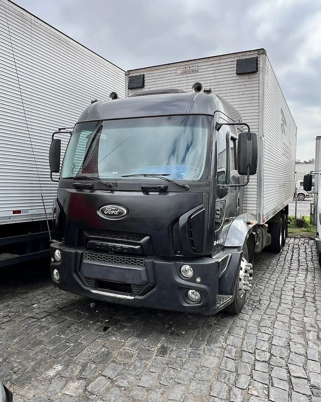 FORD CARGO 2428 6X2 BAU 2012 - FUNC.