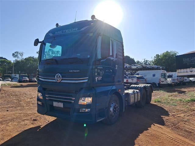 VOLKSWAGEN 29.530 MTM 6X4 2023/2024 - Funcionando