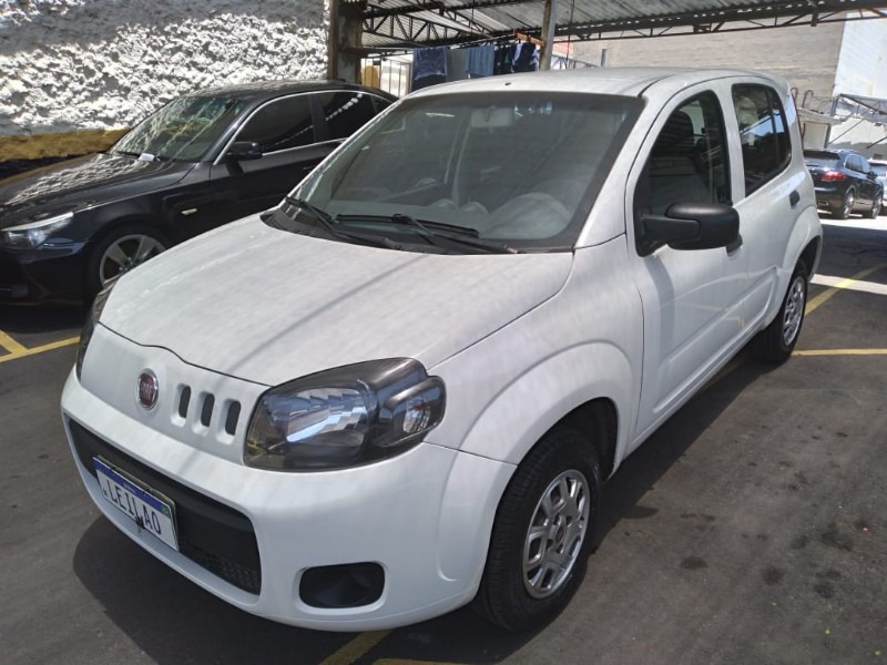 FIAT – UNO VIVACE 1.0 | 2015/2016 | FLEX (ÁLCOOL/GASOLINA) | BRANCA – FUNCIONANDO