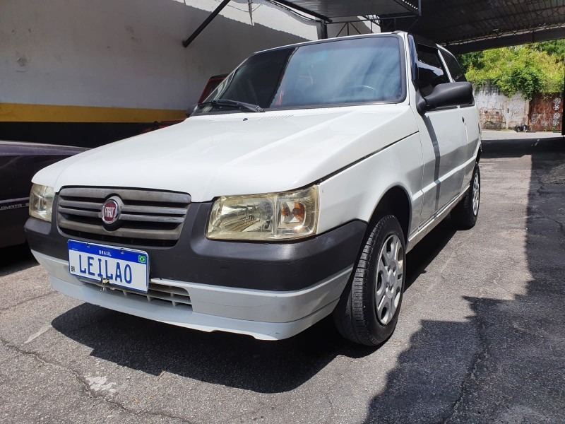 FIAT – UNO MILLE ECONOMY | 2009/2010 | FLEX (ÁLCOOL/GASOLINA) | BRANCA – FUNCIONANDO