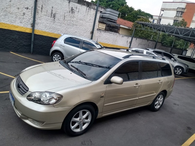 TOYOTA – FIELDER | 2004/2005 | GASOLINA | BEGE – FUNCIONANDO